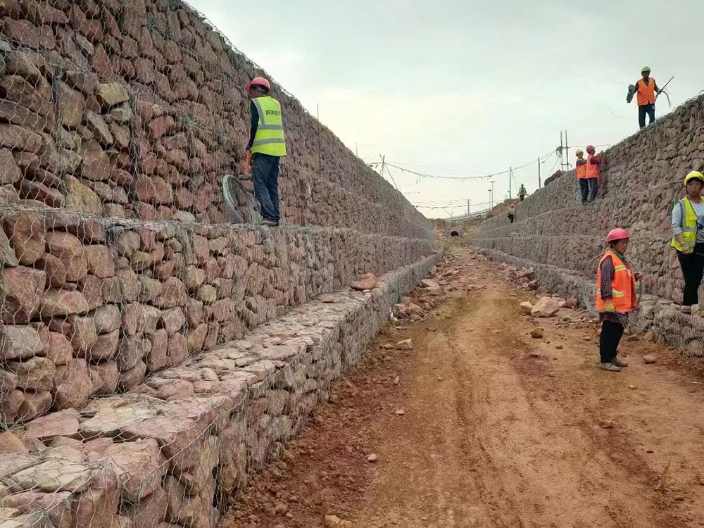 石籠網(wǎng)擋墻 石籠網(wǎng)擋墻